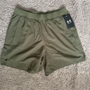 Under Armour Green Athletic Shorts Lightweight Elastic Waist